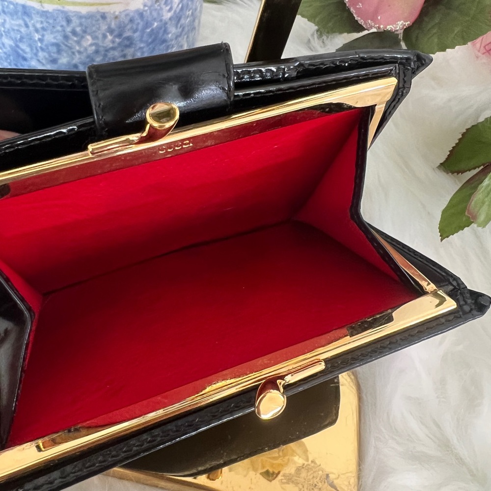 💜Gucci Leather Wallet with Kiss Lock - Picture 15 of 16